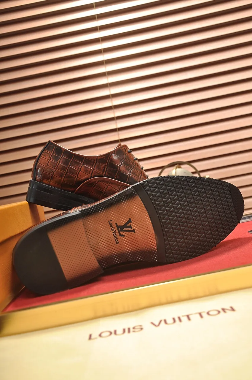 Men's shoes💰460💶【LOUIS VUITTON】(sheepskin lining) new cowhide LV formal shoes🎩🎩❗️🆘made one to one at the counter🎩original quality, imported cowhide upper➕full sheepskin lining➕original rubber outsole, {high quality visible}👣Size: 38-45 (45 custom-made)